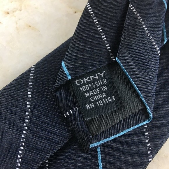 DKNY SILK TIE (SLIM) - Picture 9 of 10